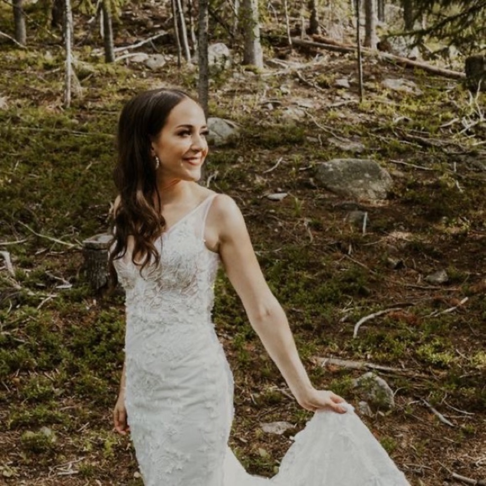 Made With Love Carla Ivory wedding dress size 2/4